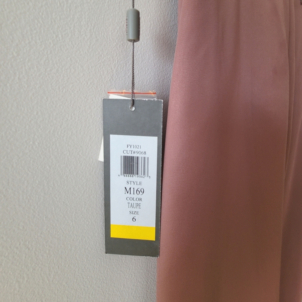 NWT Marsoni by Colors Gown - Picture 5 of 6